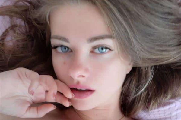 Sie sucht ihn für aufregende Sextreffen